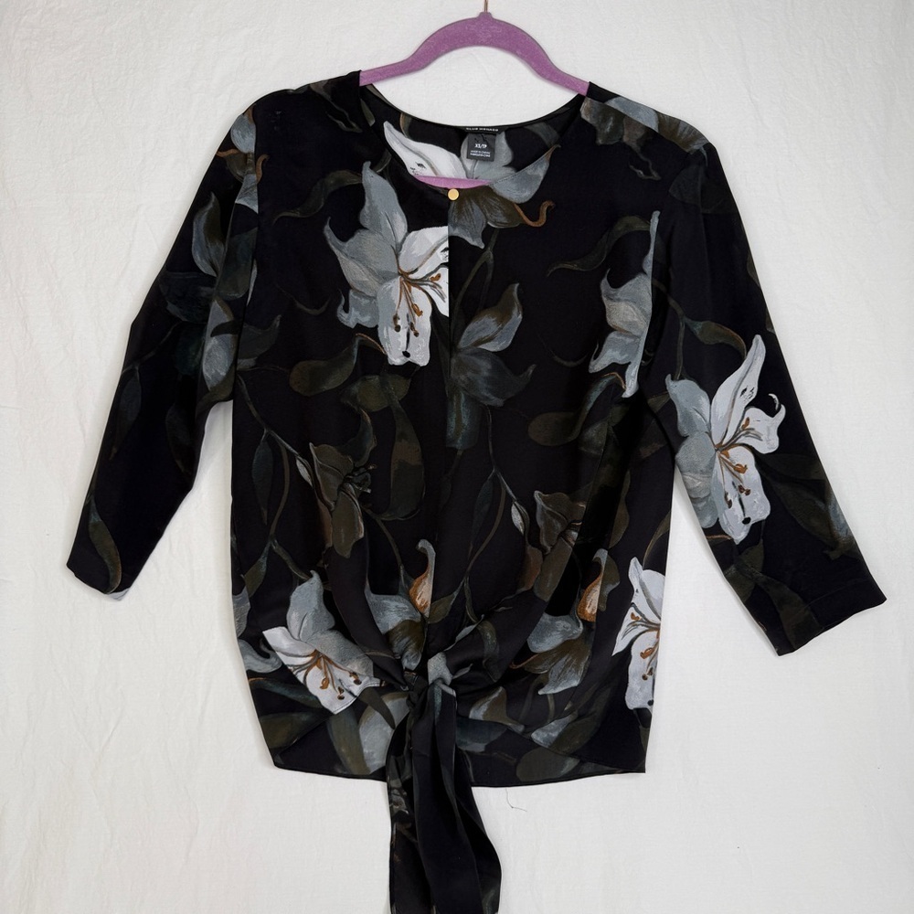 Club Monaco Silk Floral Tie Front Top XS